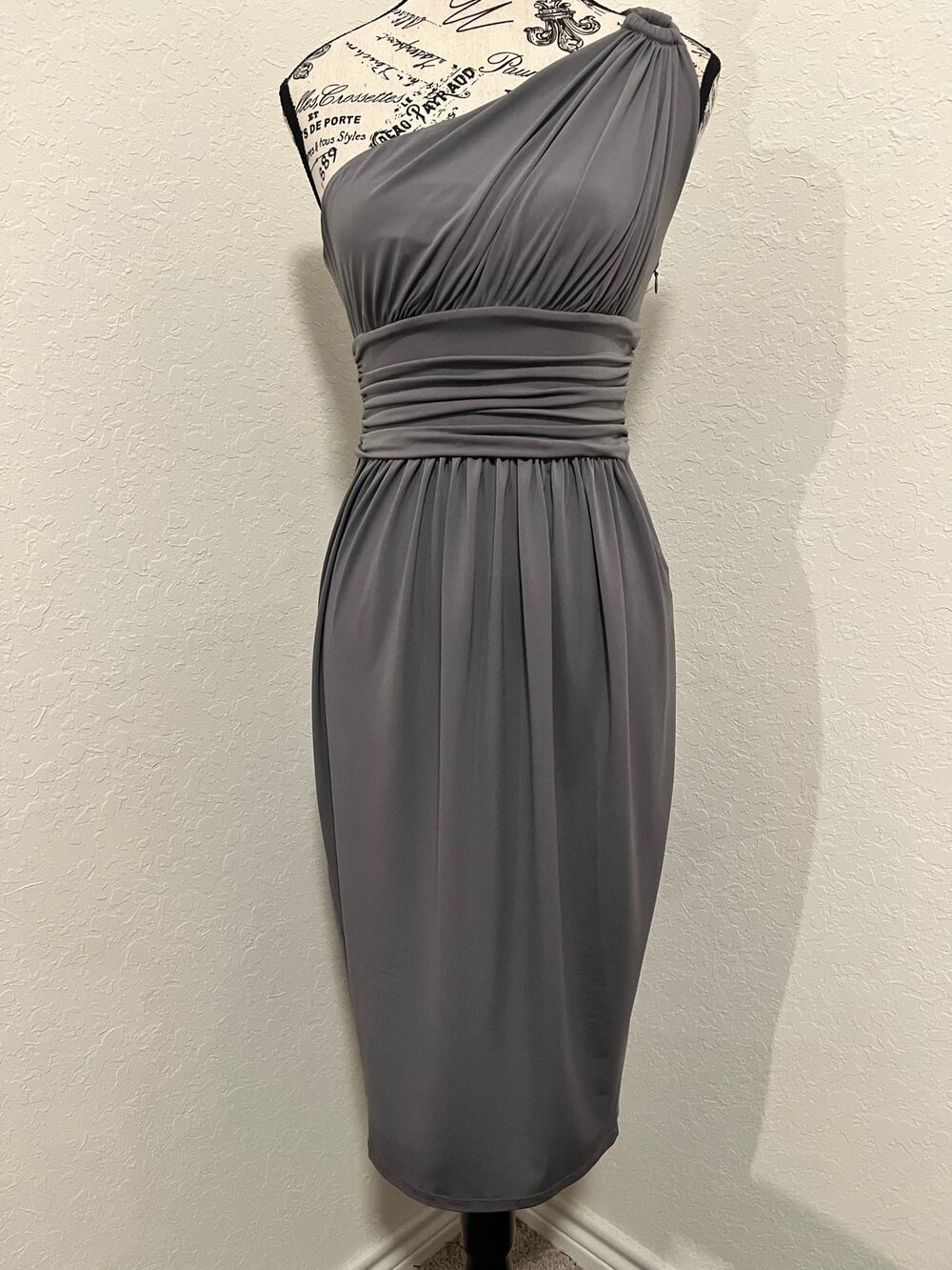 Maggy London One Shoulder Sheath Dress SZ 4 Gray Ruched Midi Prom Event Wedding